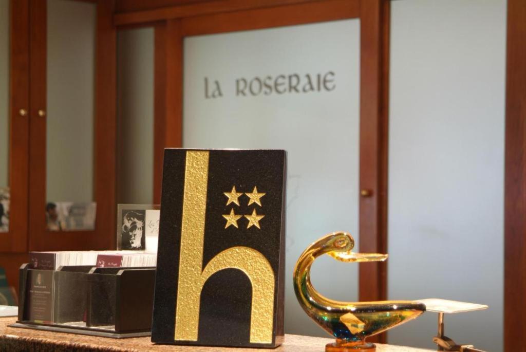 Residence De La Roseraie 夫洛朗维耶 外观 照片